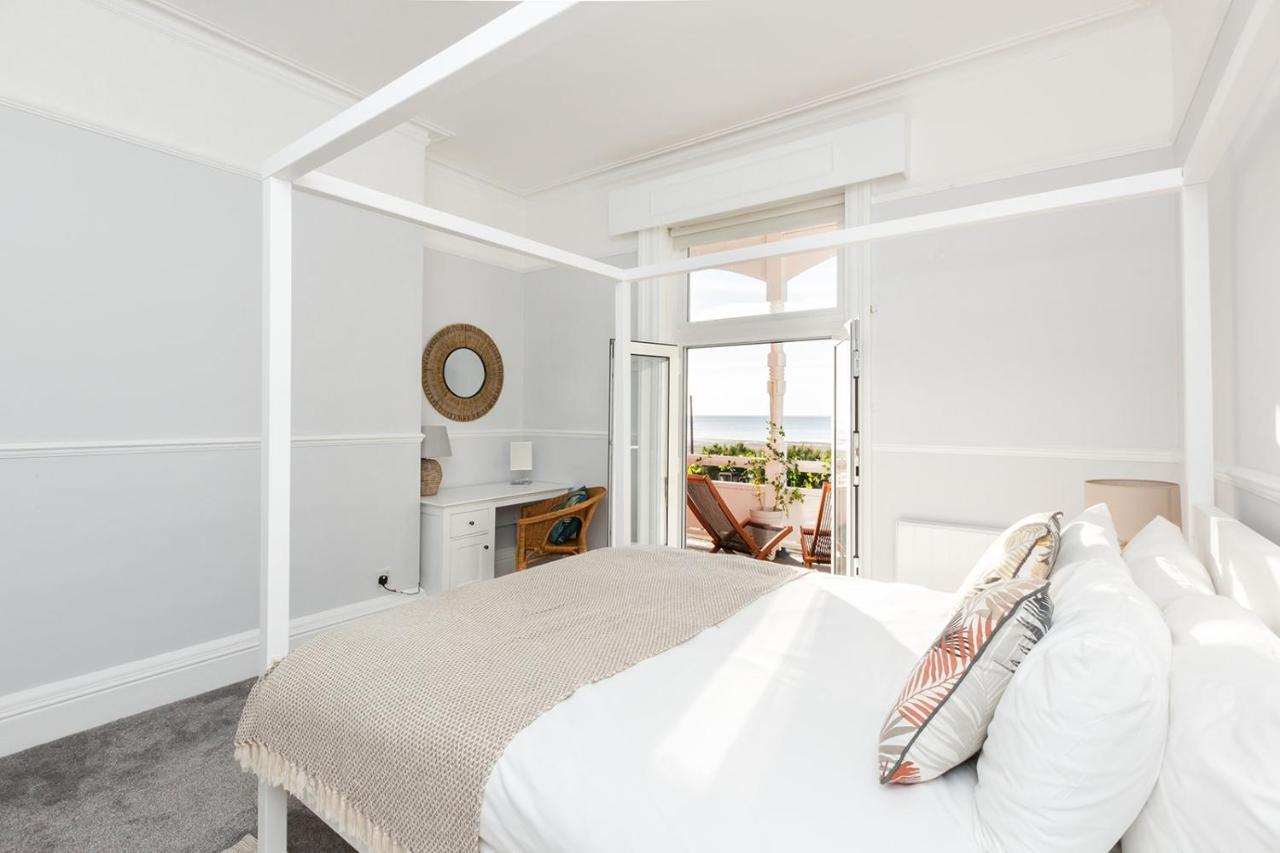 A View Of The Bay- Panoramic Sea Views- Sleeps 4 Leilighet Westgate-on-Sea Eksteriør bilde